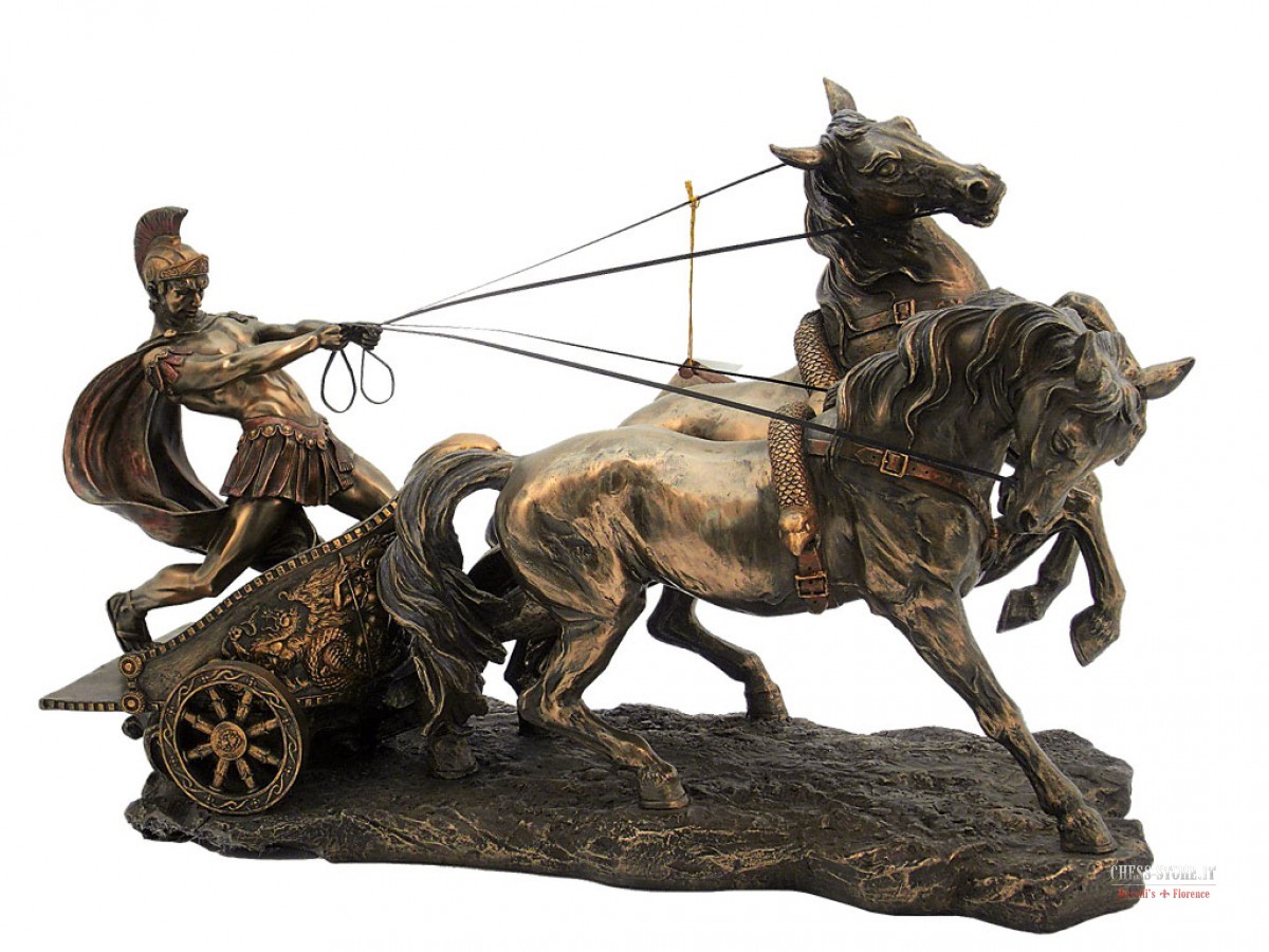 Римская колесница статуя